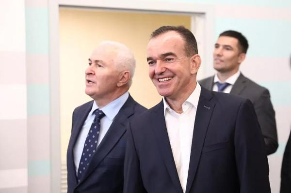 Губернатор Кубани Вениамин Кондратьев посетил краснодарский Центр водных видов спорта
Губернатор Кубани Вениамин Кондратьев посетил краснодарский Центр водных видов спорта