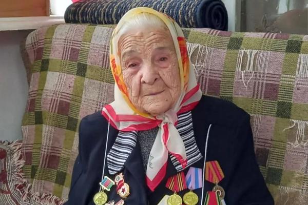 
Губернатор Вениамин Кондратьев поздравил ветерана Великой Отечественной войны Христину Литвинову со 102-м днем рождения                    