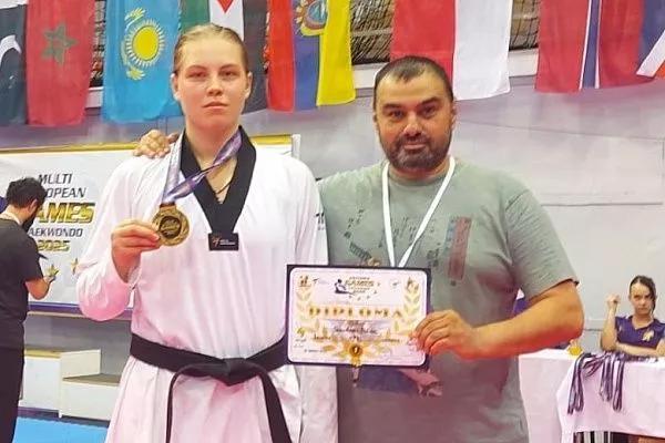 
Сочинская тхэквондистка стала чемпионкой в Сербии                    