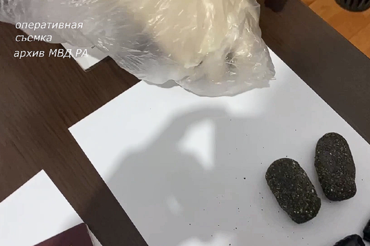 В Краснодаре задержан организатор ОПГ, сбывавшей наркотики через магазин в даркнете
В Краснодаре задержан организатор ОПГ, сбывавшей наркотики через магазин в даркнете