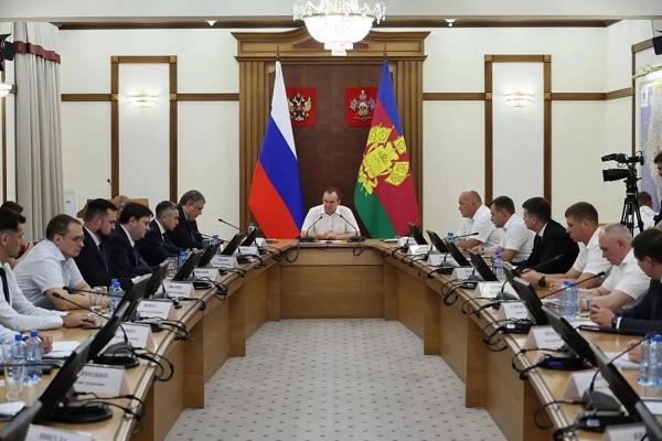 Вениамин Кондратьев: «К 2030 году необходимо привлечь 2 триллиона рублей инвестиций»
Вениамин Кондратьев: «К 2030 году необходимо привлечь 2 триллиона рублей инвестиций»