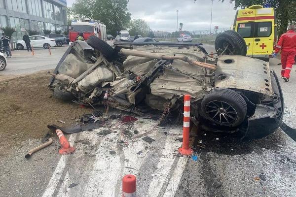 Водитель «Приоры» погиб в ДТП с рейсовым автобусом в Сочи
Водитель «Приоры» погиб в ДТП с рейсовым автобусом в Сочи