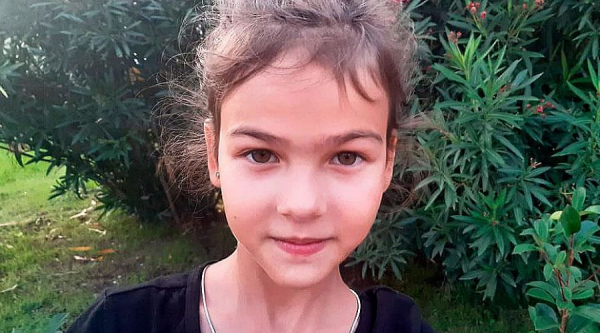 Восьмилетней Василисе Емцовой из Сочи требуется ортопедический корсет. Как помочь девочке?